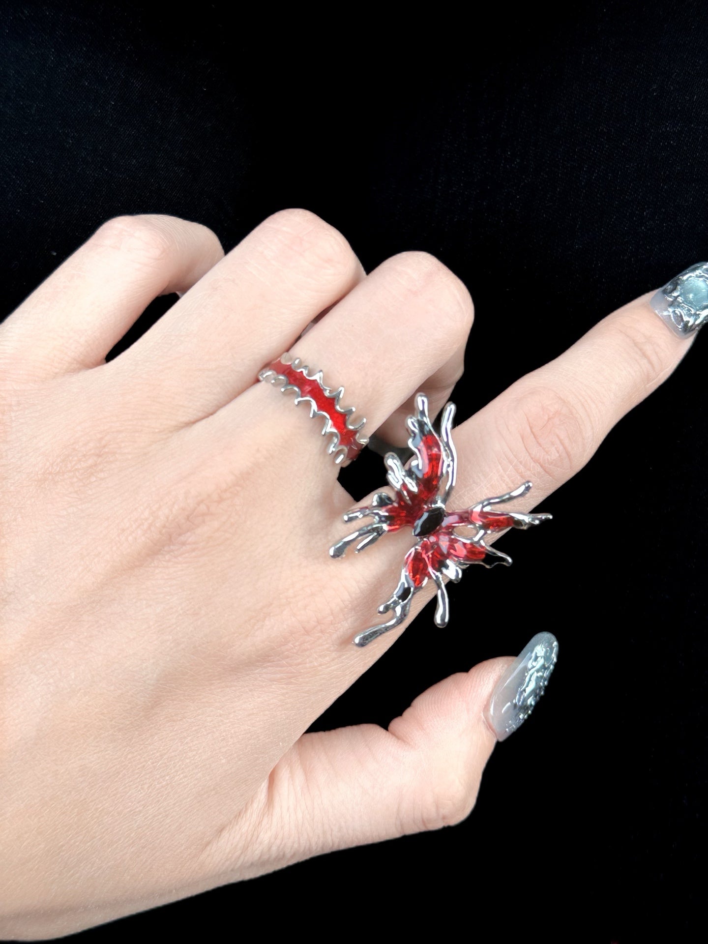 Gothic Red Spider Ring Set – 2-Piece Open Ring Set for Dark Punk Outfits